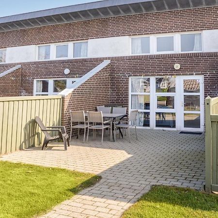 Nice Home In Hemmet With Kitchen Extérieur photo