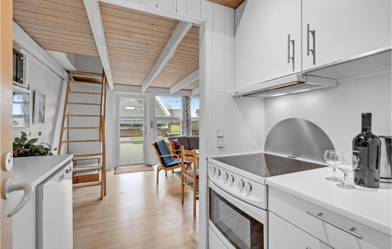 Nice Home In Hemmet With Kitchen Extérieur photo
