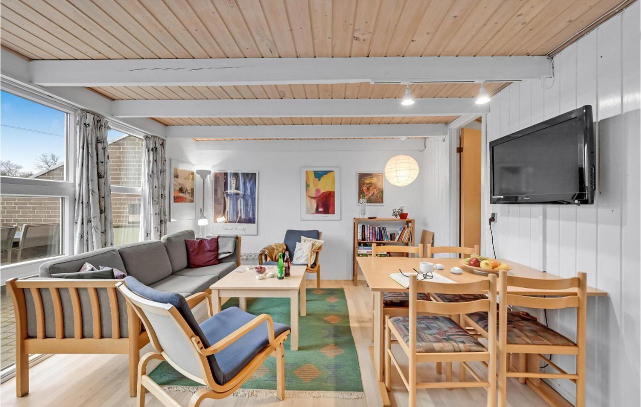 Nice Home In Hemmet With Kitchen Extérieur photo